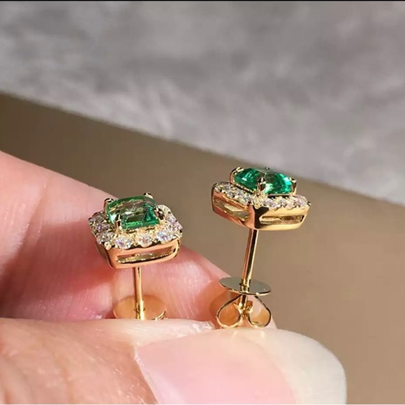 Ear Rings - Picture 2 of 4